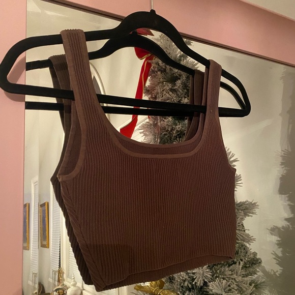 Brown/Forest Green Babaton ribbed crop top - Picture 3 of 4